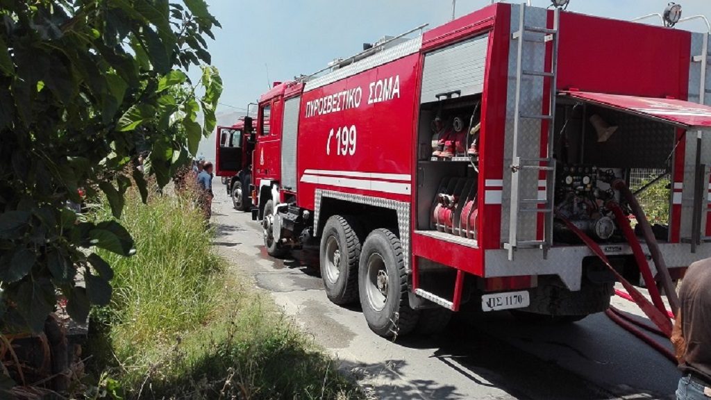Κινητοποίηση της Πυροσβεστικής για φωτιά στην εθνική οδό