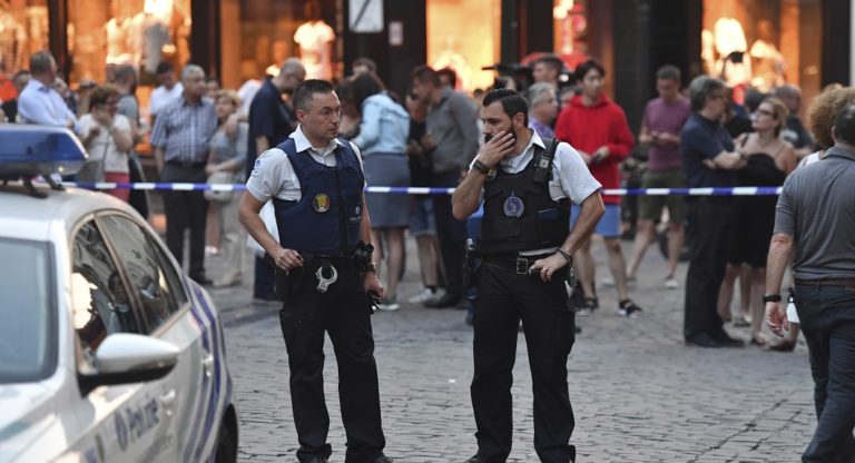Επίθεση με μαχαίρι κατά αστυνομικού στις Βρυξέλλες