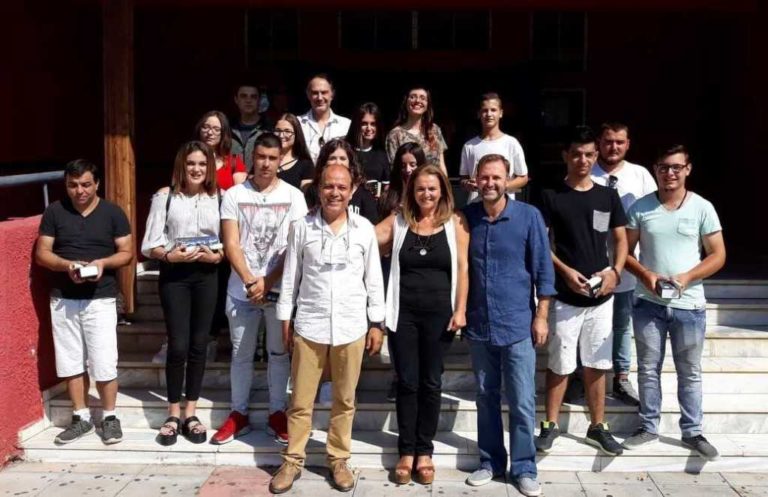  ΕΠΑΛ Τυρνάβου:  Βράβευσε τους μαθητές της Θεατρικής Ομάδας  