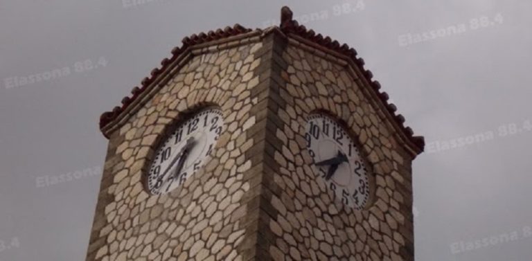 Κεραυνός χτύπησε καμπαναριό