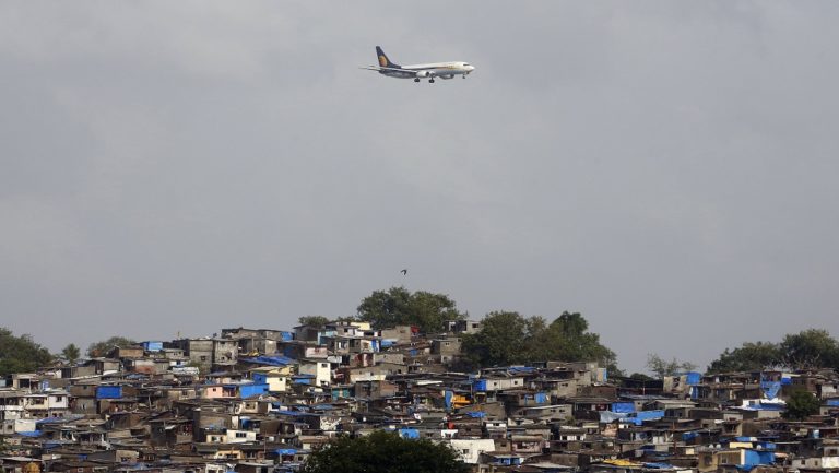 Ινδία: Πτήση χωρίς σύστημα συμπίεσης- Σώοι 166 επιβάτες της Jet Airways