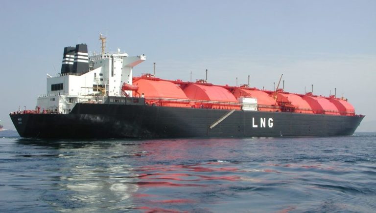 Αλεξανδρούπολη: Έπεσαν οι υπογραφές  ΔΕΠΑ και Gastrade για τον LNG