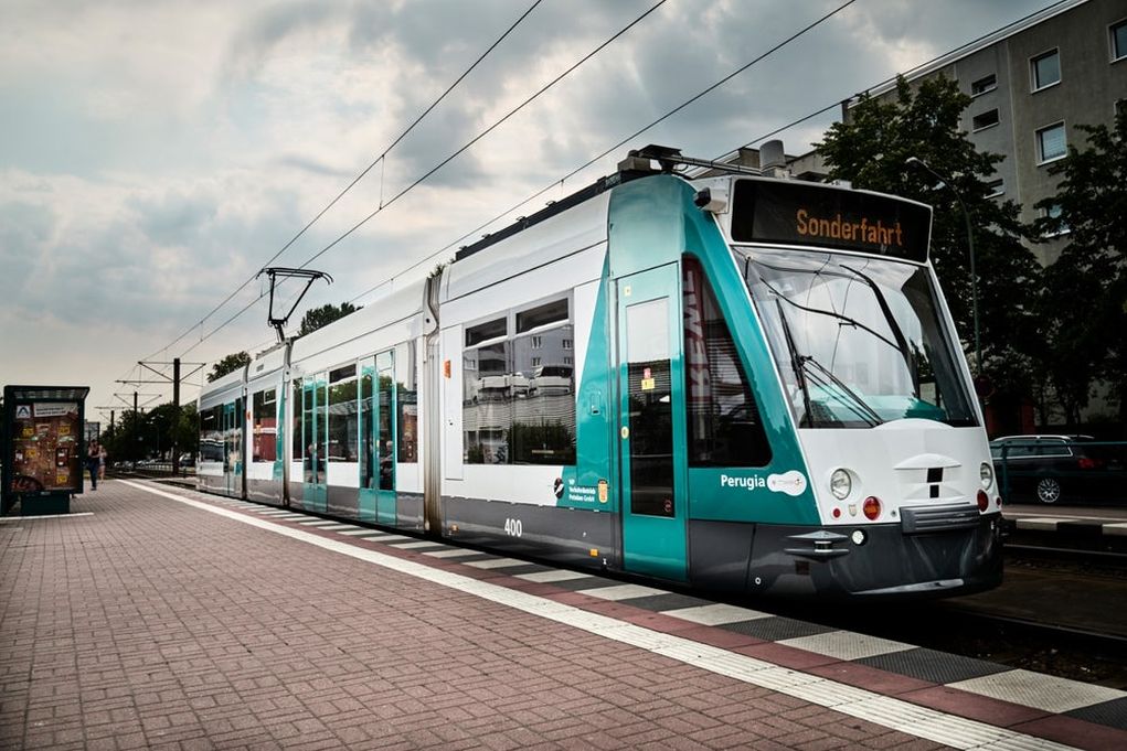 Γερμανία: Ξεκίνησαν τα δοκιμαστικά δρομολόγια του πρώτου αυτόνομου τραμ στον κόσμο