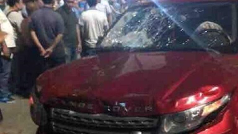 Κίνα: 9 νεκροί από ΙΧ που έπεσε πάνω σε πλήθος σε κατάμεστη πλατεία