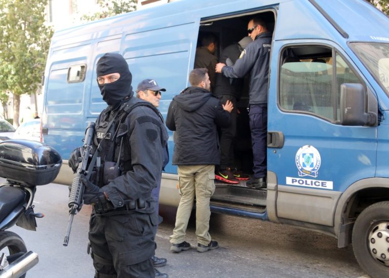Ηράκλειο: Στον ανακριτή οι έξι του κυκλώματος διακίνησης μεταναστών
