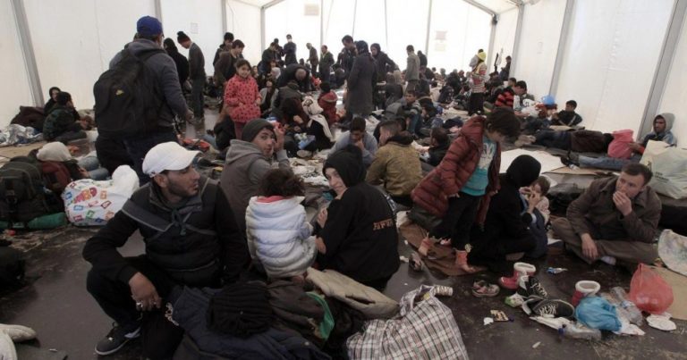 Κρήτη: Εξαρθρώθηκε κύκλωμα διακίνησης μεταναστών