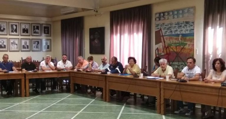 Η πρόληψη και η αντιμετώπιση των πυρκαγιών στο επίκεντρο συνάντησης στο Δ. Χανίων (video)