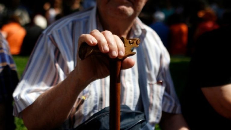 Έκτακτη οικονομική ενίσχυση σε πυρόπληκτους συνταξιούχους