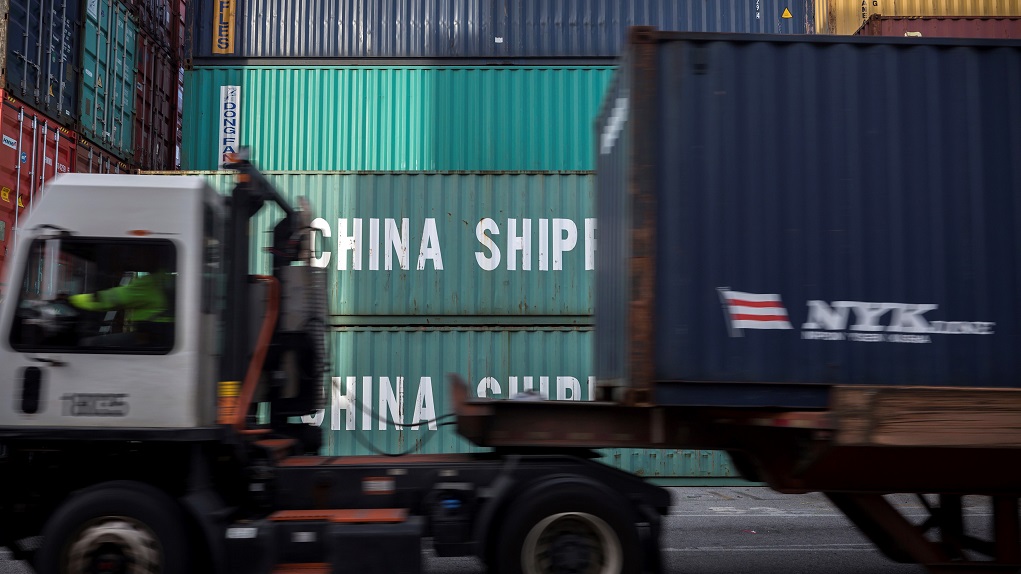 Εμπορικός πόλεμος: Οι ΗΠΑ προχωρούν σε νέο γύρο αύξησης δασμών σε κινεζικά προϊόντα