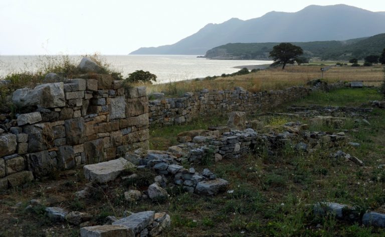 Περιήγηση στον αρχαιολογικό χώρο Ζώνης