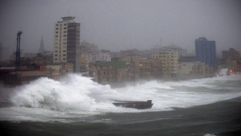 ΗΠΑ: Συναγερμός σε Φλόριντα και Αλαμπάμα λόγω του κυκλώνα Μάικλ