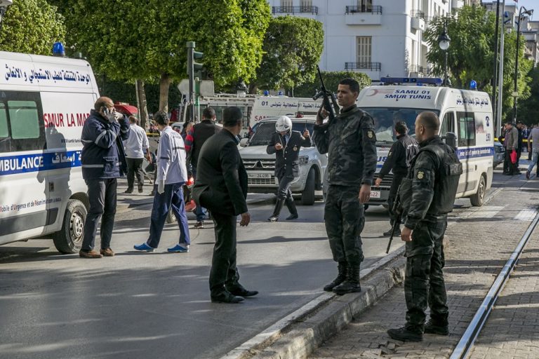 Ταυτοποιήθηκε η βομβίστρια αυτοκτονίας στην Τύνιδα