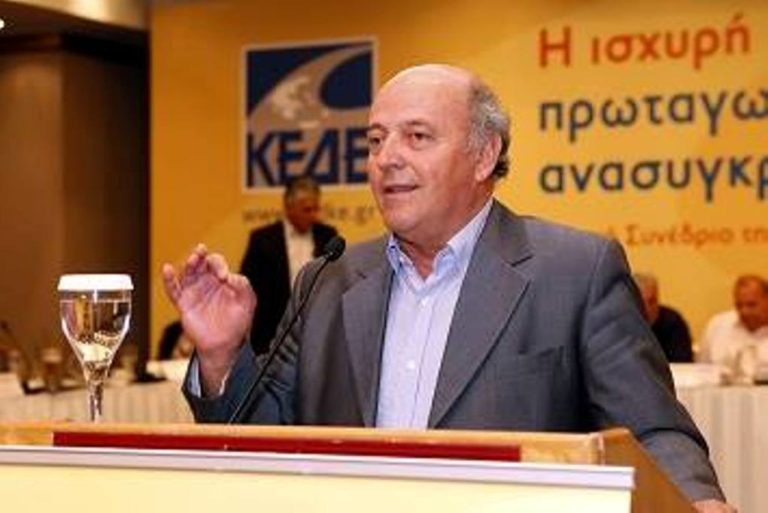 Κώστας Τζανακούλης: “Εγώ δεν δίνω δαχτυλίδια”