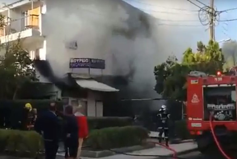 Φωτιά σε κατάστημα στην Περαία Θεσσαλονίκης