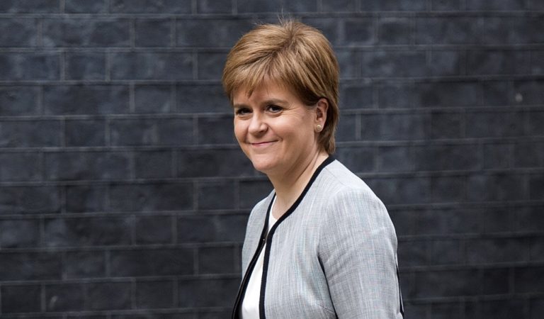 Brexit: Ανεξαρτησία για την Σκωτία ζητά η πρωθυπουργός Ν. Στέρτζον