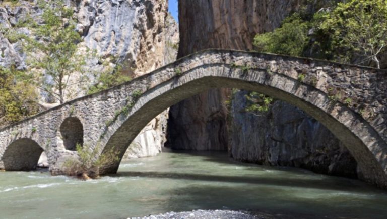Γρεβενά: Κλειστό το φαράγγι της Πορτίτσας λόγω πτώσης βράχων