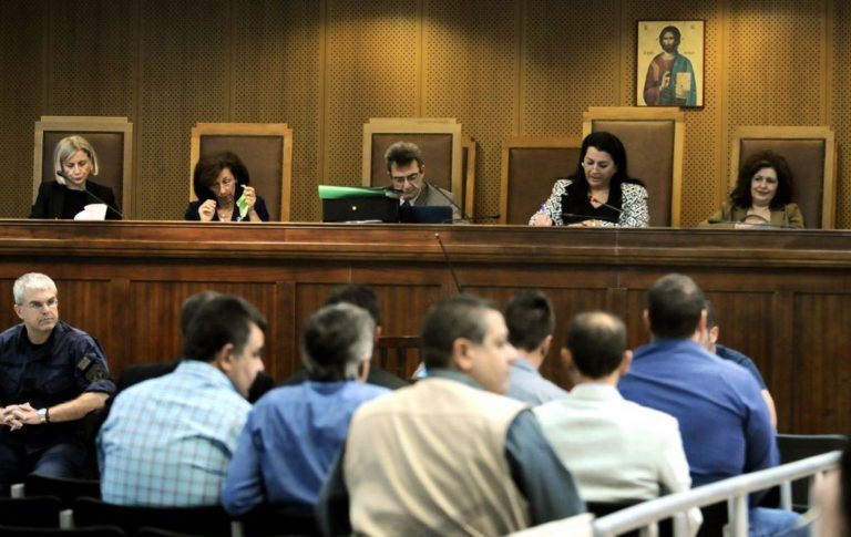 Ηράκλειο: Πορεία για τις καθυστερήσεις στη δίκη της Χρυσής Αυγής