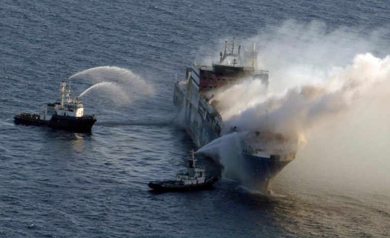 Υπό έλεγχο η φωτιά στο φορτηγό πλοίο Kilic 1 ανοιχτά του Ταίναρου