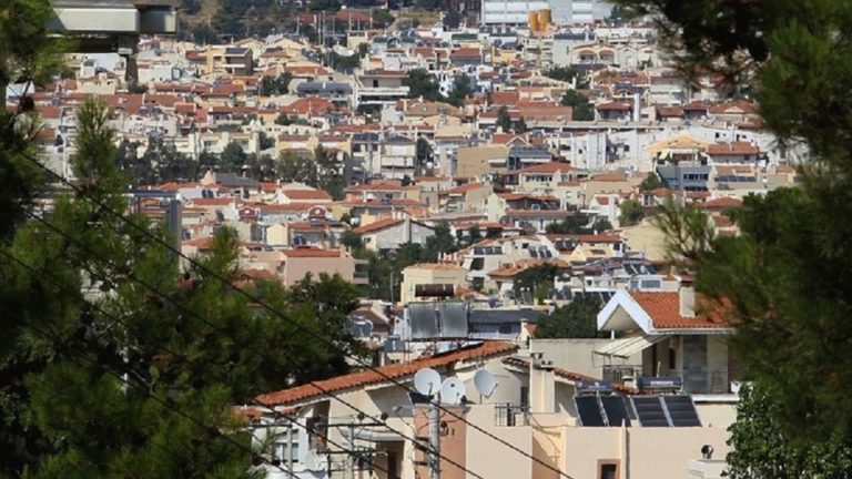 Νομοθετική παρέμβαση για μικρούς οικισμούς: Επανεντάσσονται οι περιοχές που τοιχοδομήθηκαν μετά το 1983