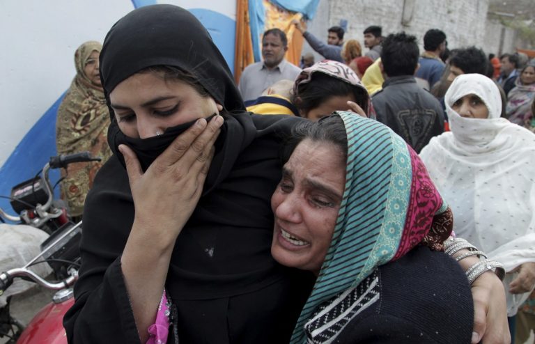 Δεκατρείς άνθρωποι έχασαν τη ζωή τους από πυρκαγιά στην Ιορδανία