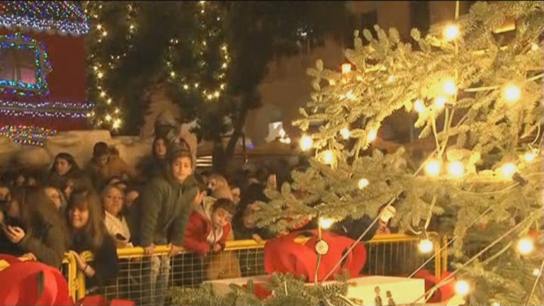 Άναψε το Χριστουγεννιάτικο Δέντρο της Θεσσαλονίκης