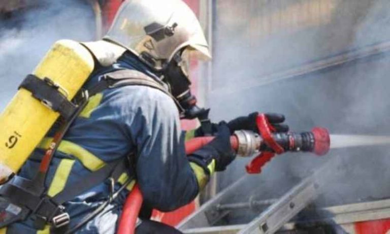 Ηράκλειο: Στο νοσοκομείο νεαρός μετά από πυρκαγιά σε διαμέρισμα