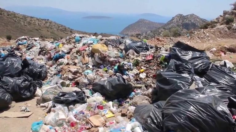 Παρά τη βελτίωση πληρώνουμε πρόστιμα για τις χωματερές