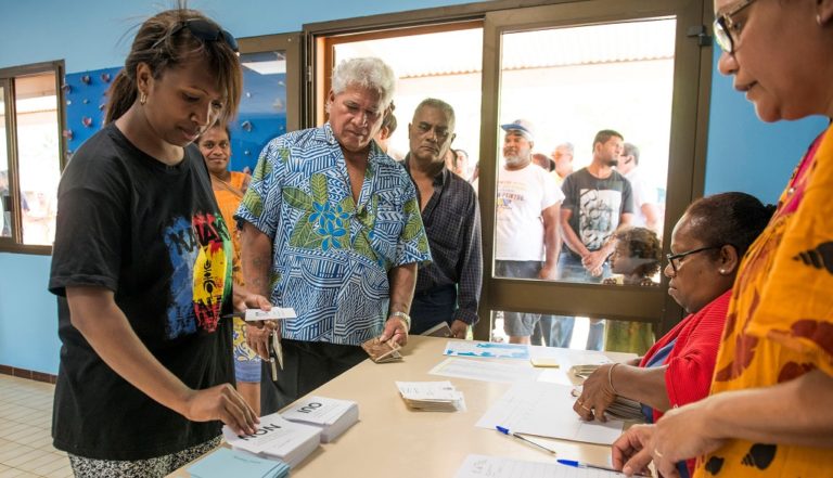 «Όχι» στην ανεξαρτησία από τη Γαλλία είπε η Νέα Καληδονία