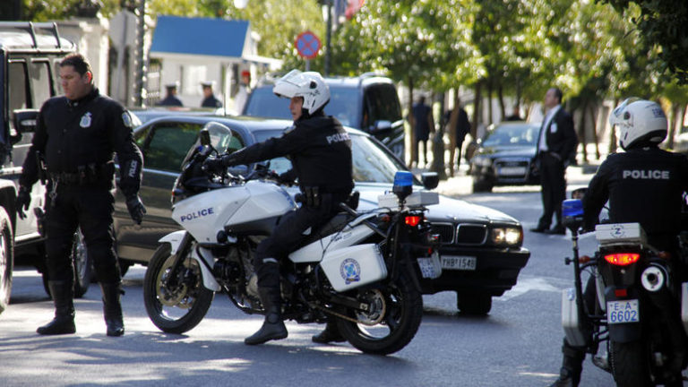 Συμμορία με 17χρονα ξάφριζε πεζούς στο κέντρο και ΑΠΘ