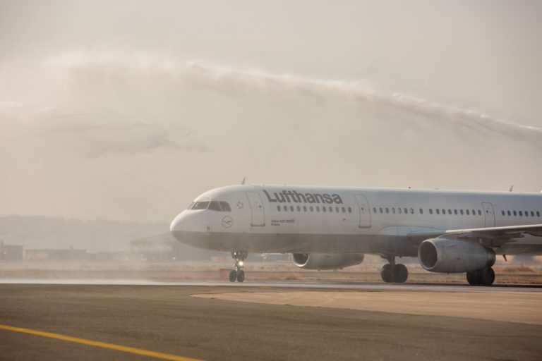 Εγκαινιάστηκε η νέα απευθείας πτήση Θεσσαλονίκη – Φρανκφούρτη στο Αεροδρόμιο «Μακεδονία»