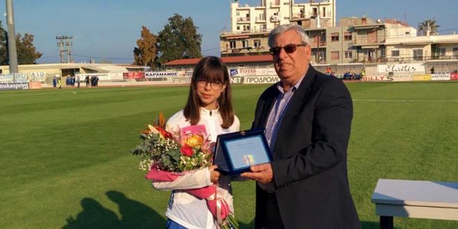 Λέσβος: Βράβευση Όλγας Φιάσκα από Σ.Ψαρόπουλο