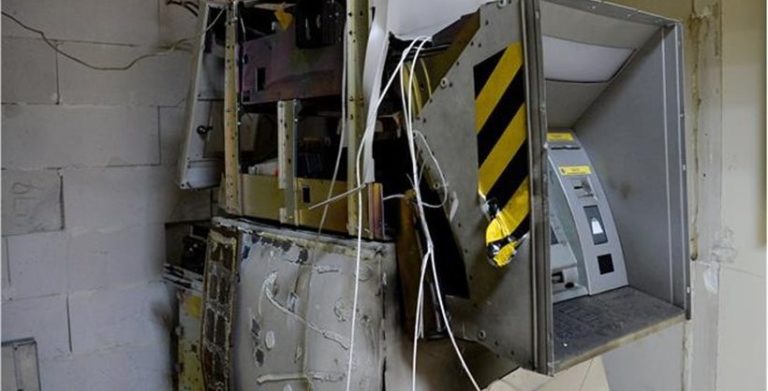 Χανιά: Ανατίναξαν το ΑΤΜ, αλλά δεν πήραν τα χρήματα…