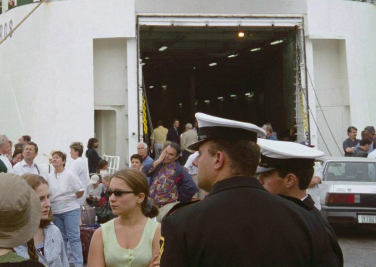 Σκύλος εντόπισε στο βαπόρι αλλοδαπή «βαποράκι»