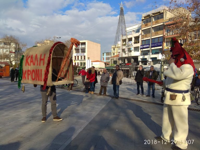 Κομοτηνή: Οι “Καμήλες και οι  Ντιβιτζήδες” σκόρπισαν χαρά