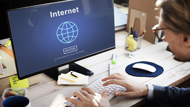 Εγκρίθηκε από την Κομισιόν η δράση του ΥΨΗΠΤΕ για επιδότηση σύνδεσης στο διαδίκτυο με υπερυψηλές ταχύτητες