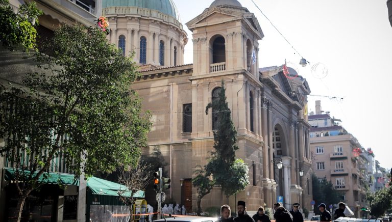 Μαρτυρίες και οπτικό υλικό αναζητούν οι αστυνομικοί για την έκρηξη στο Κολωνάκι (video)