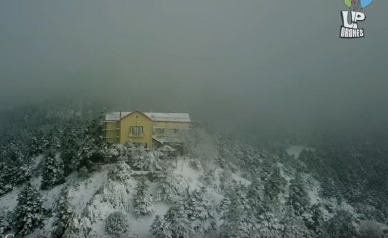 Η χιονισμένη Πάρνηθα από ψηλά-Εντυπωσιακές εικόνες (video)