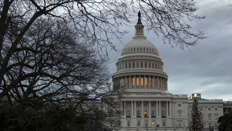 ΗΠΑ: Tο shutdown παρατείνεται για μετά τα Χριστούγεννα