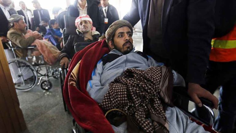 Υεμένη: Μεταφορά τραυματιών Χούθι στο Ομάν προς ενίσχυση των ειρηνευτικών συνομιλιών