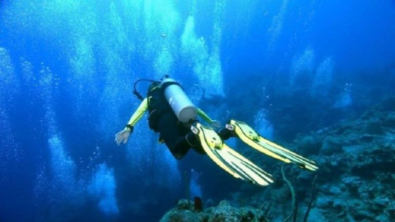 Νεκρός 24χρονος στη θάλασσα της νήσου Χάλκης