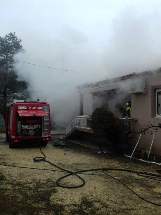 Πέπλος: Ολοσχερής καταστροφή σε σπίτι που κάηκε