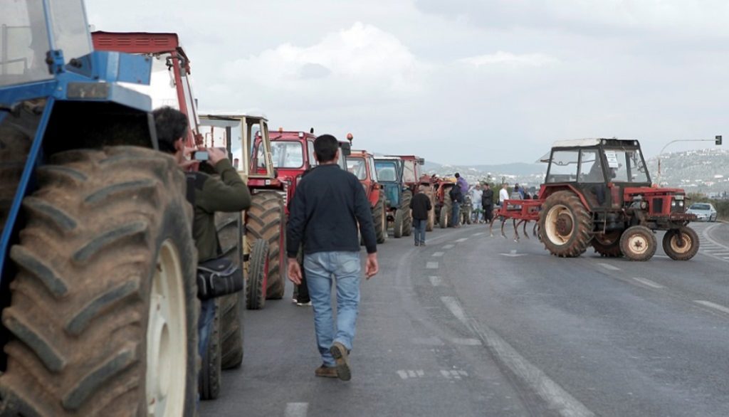 Εμμένουν σε “διευρυμένο” διάλογο με την κυβέρνηση οι αγρότες (video)