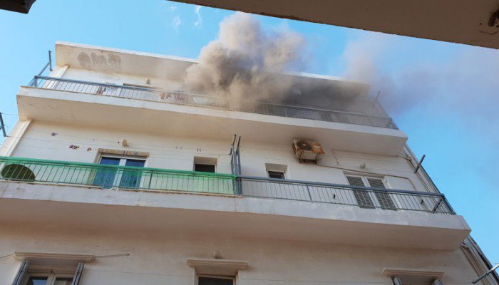 Άγ. Νικόλαος: Στο νοσοκομείο δύο άτομα από φωτιά σε διαμέρισμα