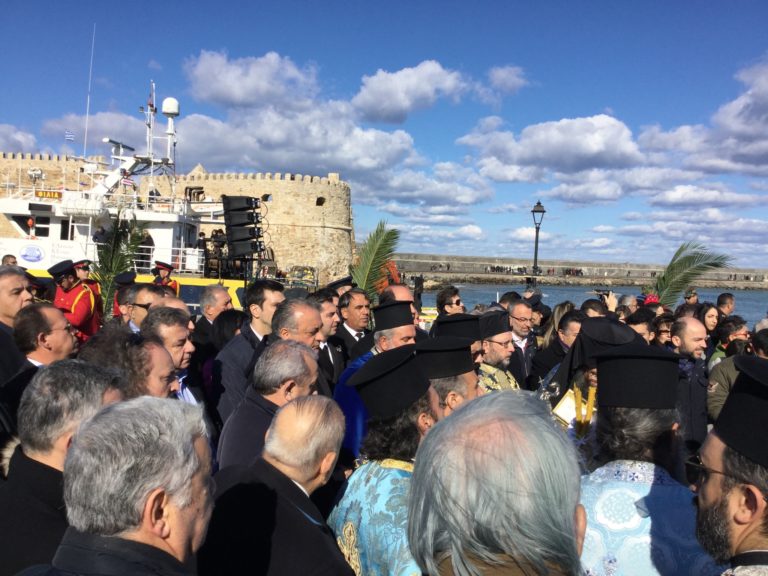 Ευχές Περιφερειάρχη μετά την τελετή της εορτής των Θεοφανείων