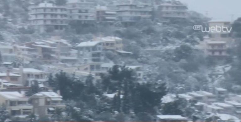 Χιόνια σε όλη την Ελλάδα (video)