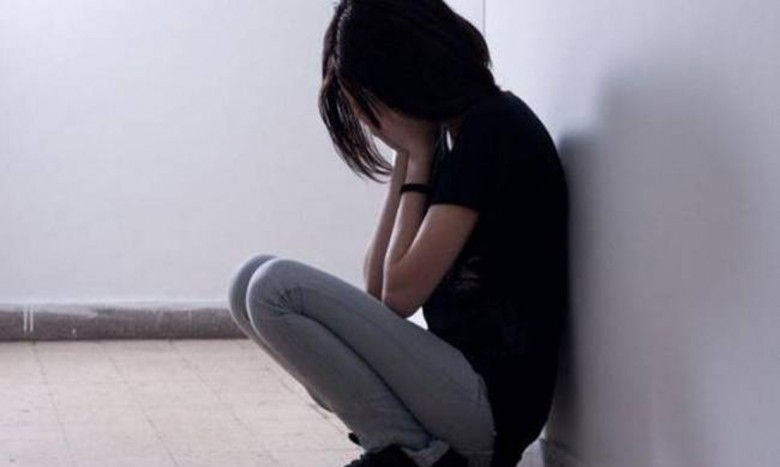 17χρονη διώκεται για παιδοκτονία του νεογνού της