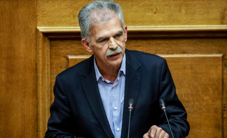 Σπ. Δανέλλης: Δίνω ψήφο εμπιστοσύνης- Δεν σημαίνει ότι προσχωρώ στο ΣΥΡΙΖΑ