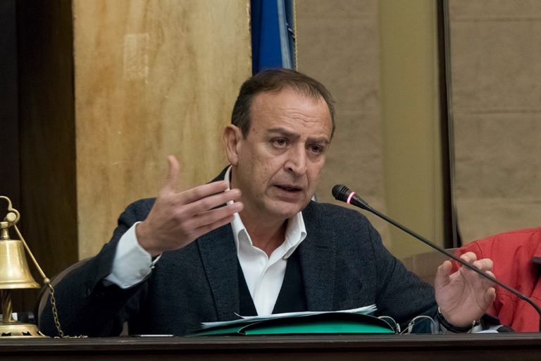 Δήμαρχος Ιωαννίνων: Υποστηρίζει την συνδιαχείριση για το στρατόπεδο Βελισσαρίου