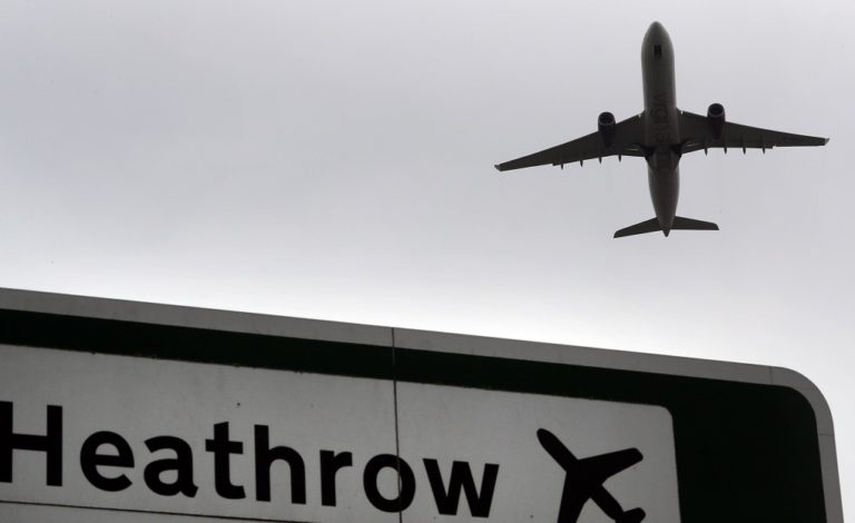 Βρετανία: Προς κατάργηση της 14ημερης καραντίνας για τους τουρίστες την 4η Ιουλίου