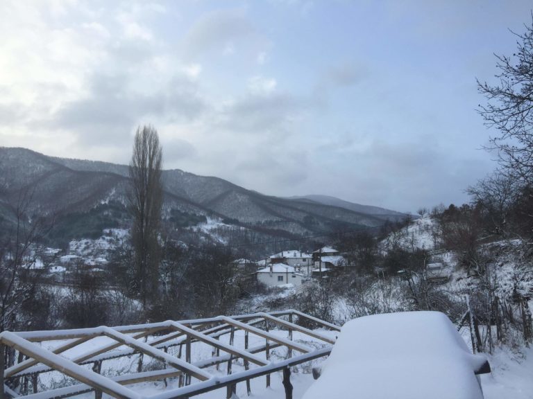 Θυμίζει βομβαρδισμένο τοπίο ο δρόμος Οργάνης – Μυρτίσκης